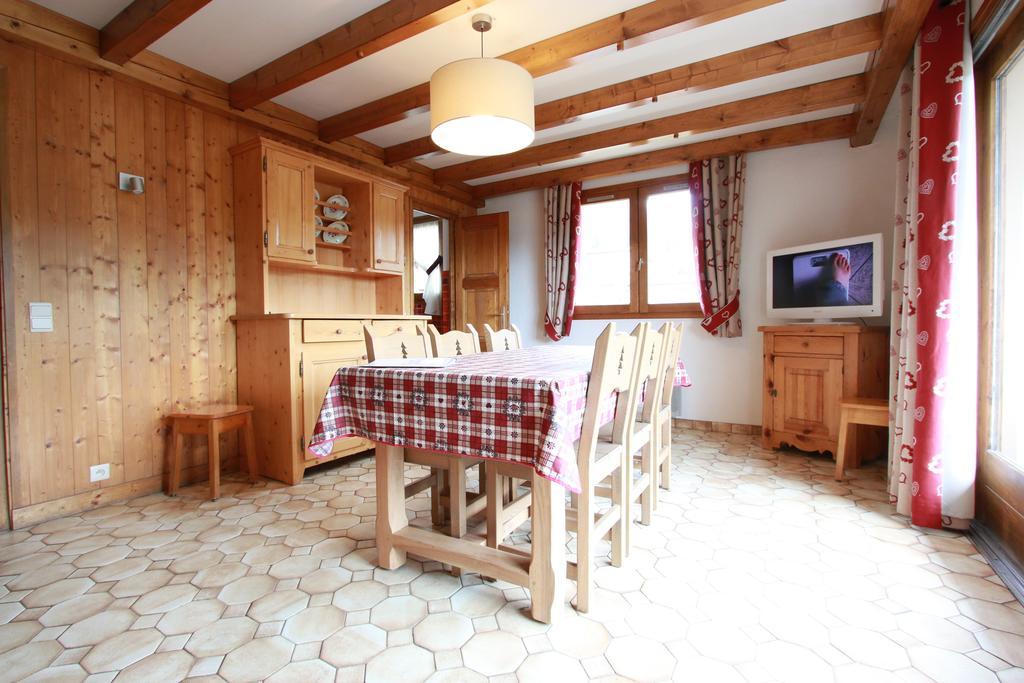 Апартаменты Chez Francine Нотр-Дам-де-Белькомб Экстерьер фото